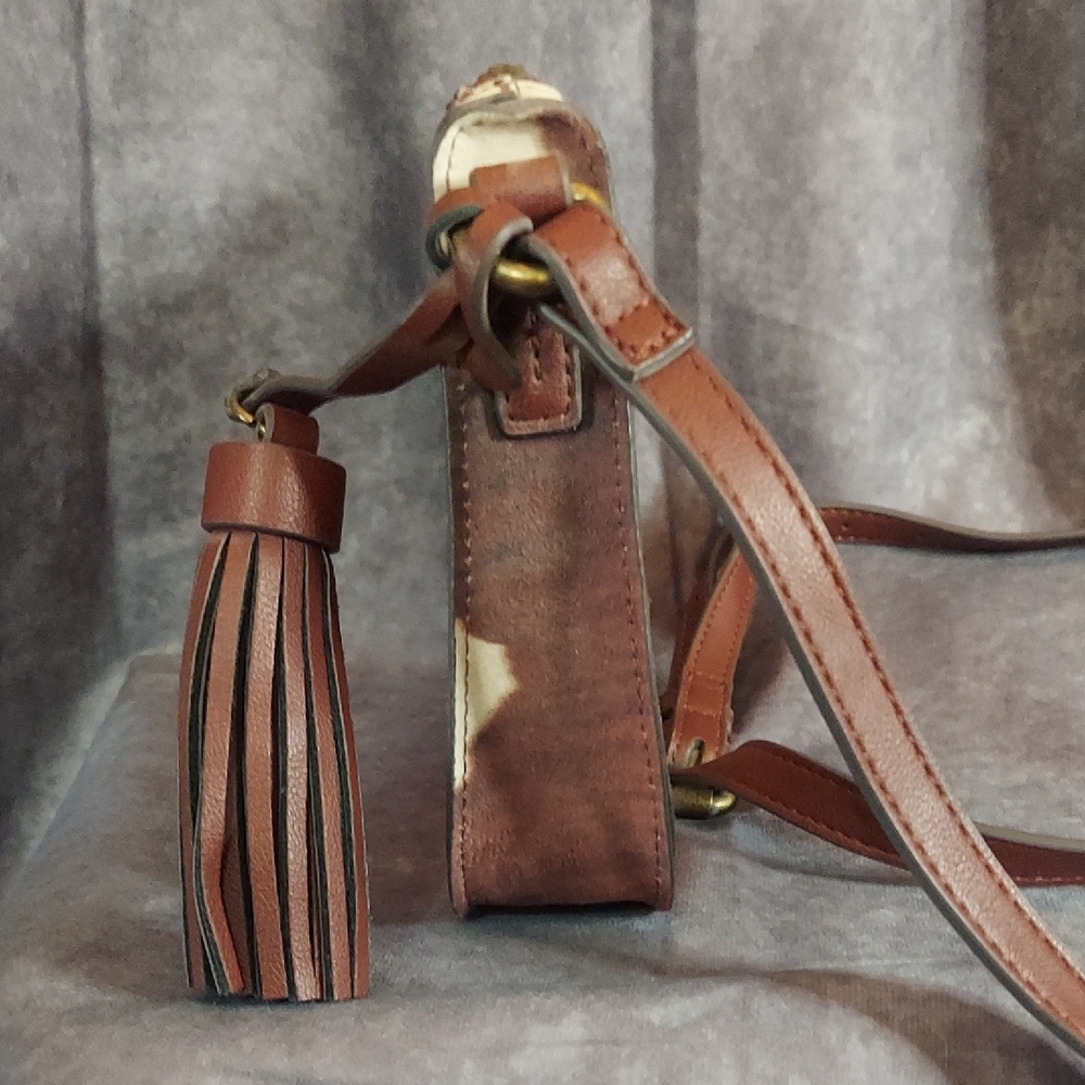 Sonoma Goods For Life Cowhide Print Crossbody Bag - Western Boho - NEW - Picture 4 of 11